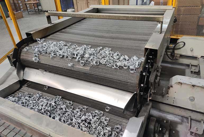 Wire Mesh Belt Conveyor Manufacturers in Ahmedabad